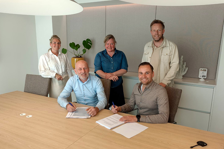 Ondertekening huurovereenkomsten het BinnenErf Carendis